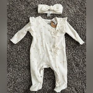 NWT 0-3 month Mudpie Sleeper